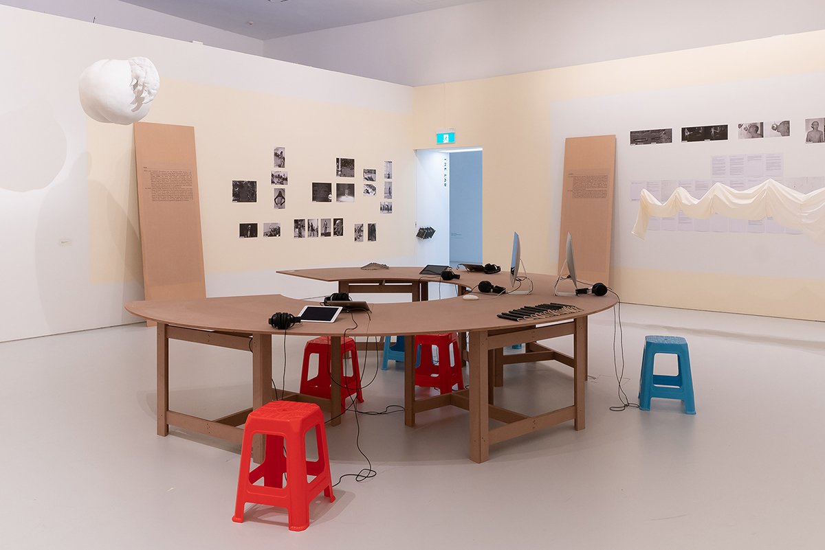 Journey of a Yellow Man. Selected Materials from the Independent Archive